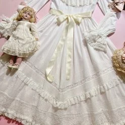 [Pre-order Le Flacon SS22] ‘the Sleeper II’ Cottage-style Cotton One-piece Summer 2022