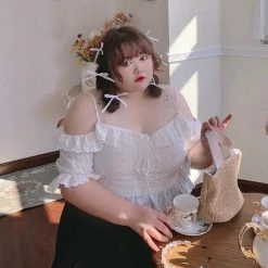 DAJUN [Curve Beauty] Moon Girl Lace Top