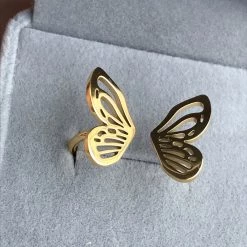 Peiliee Shop Golden Butterfly Ring