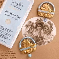 Peiliee Shop New Arrivals [Limited Edition] Kitty Party Brass Hairpin (from Japanese Artist)