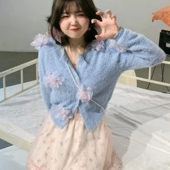 [Mid Season Sale ] Don't Forget Me 3D Flower Cardigan (Designer Arilf)