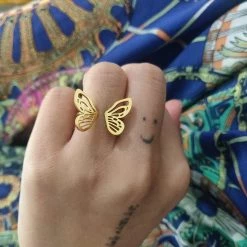 Peiliee Shop Golden Butterfly Ring