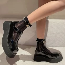 Peiliee Shop Black & Red Soul Ribbon Short Socks