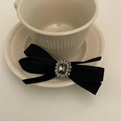 Basic Summer 2022 Black Swan Heart Hairband