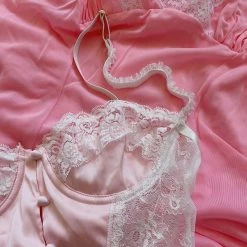 [Basic] Rosey Sweetheart Lace Bodysuit