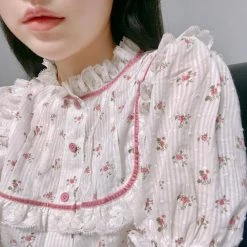 New Arrivals [12 Studio] My Mom Made It Floral Cotton And Linen Top