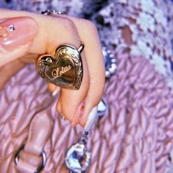 Peiliee Shop [Mid Season SALE] Vintage Lolita Doll Heart Shaped Mini Photo Frame Ring New Arrivals