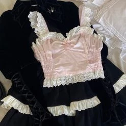 My Favorite 2022 New Arrivals [Basic] Strawberry Cheese Cake Lace Top