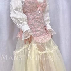 Peiliee Shop Cloudy Pink Lace Corset Top Last Chance