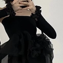 Mari Posa [Runway Couture] Dark Swan Set