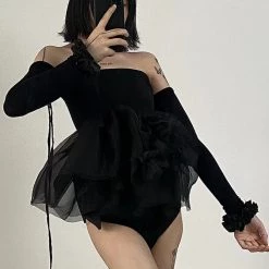 Mari Posa [Runway Couture] Dark Swan Set