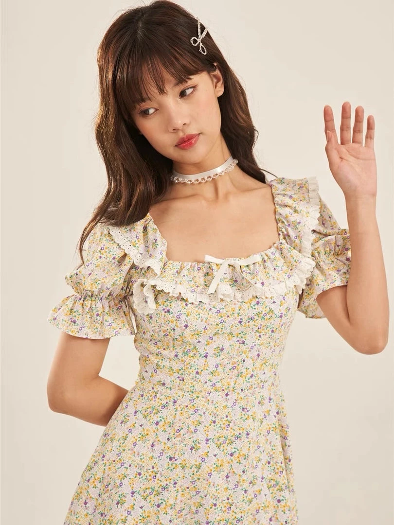 Summer Girls Floral Mini Dress (Brand Mummy Cat) 2 Summer Girls Floral Mini Dress (Brand Mummy Cat)