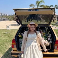 DAJUN [Curve Beauty] Dancing In My Garden Floral Dress