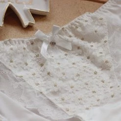 Peiliee Shop New Arrivals [Up To 100G] Snow Daisy Bra Set With Plus Sizes