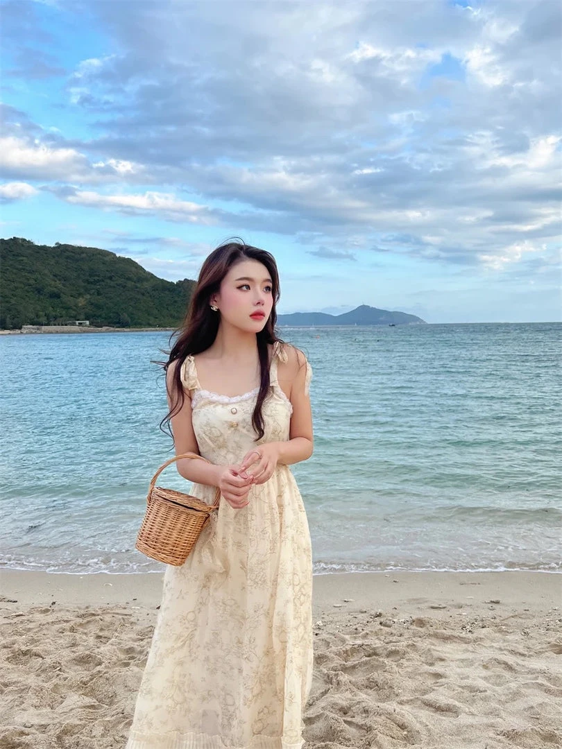 Boss JIA Girls In The Oil Painting Vintage Style Floral Midi Dress Summer 2022 3 Boss JIA Girls In The Oil Painting Vintage Style Floral Midi Dress Summer 2022