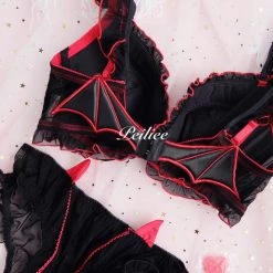 Japanese Lingerie [Cosplay Lingerie ] Sweet Devil 3D Wings Bra Set